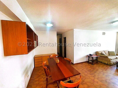 Apartamento En Alquiler En El Rosal 24-9156 Yf