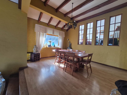 Casa En Arriendo De 5 Dorm. Condominio Nogales Machalí