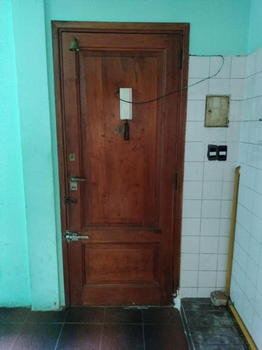 Imagen 5 de 15 de Dos Ambientes Con Entrepiso!!! A Refaccionar
