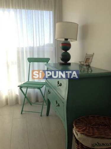 Imagen 14 de 23 de Apartamento En Brava, 3 Dormitorios *