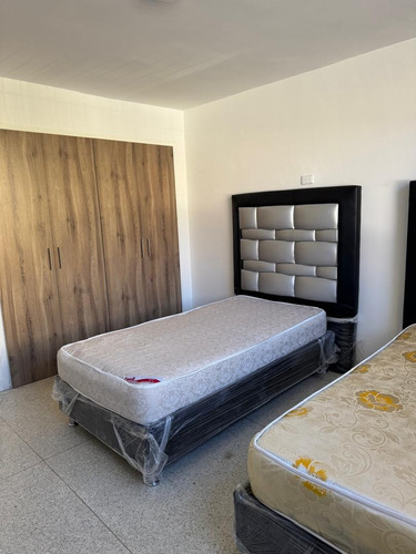 Habitación En Alquiler. Los Dos Caminos.