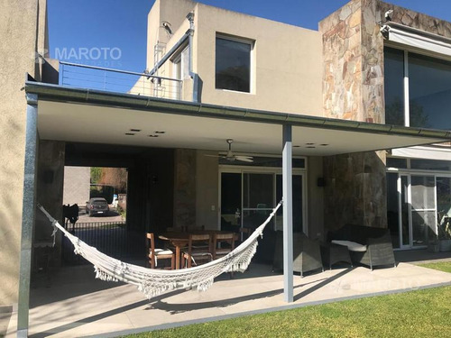 Imagen 5 de 30 de Casa En Venta En Barrio La Celina- Maroto Propiedades