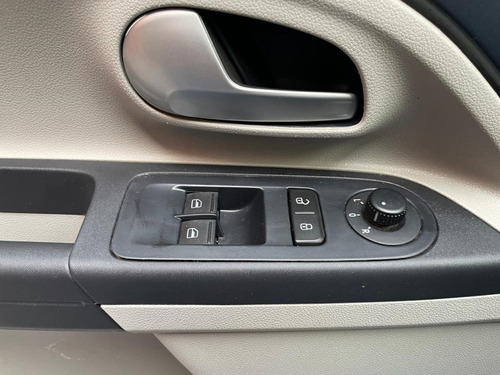 Volkswagen Up! 1.0 TSI MOVE UP 12V FLEX 4P MANUAL