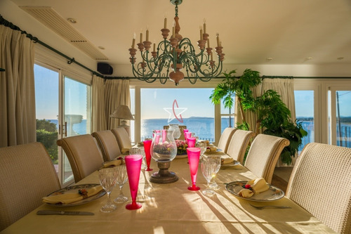 Casa, 5 Dormitorios, Punta Ballena, Venta Y Alquiler- Ref: 382