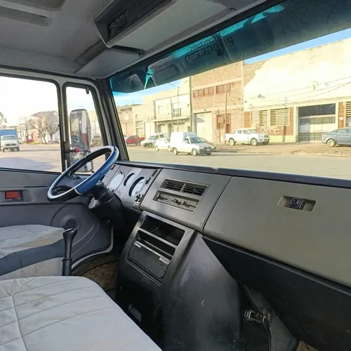 Mercedes Benz 710 Plus Con Caja