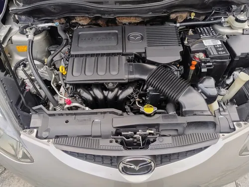 Mazda 2 1.5 Automático 2010