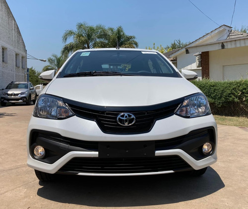 Imagen 7 de 15 de Toyota Etios 1.5 Vvt-i 5 Puertas Manual Xls Pack 0km My2023