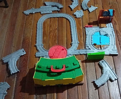 Tren Thomas Friends Locker Para Guardar Trenes + Accesorios