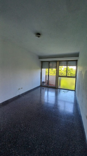 Depto De 2 Dorm En Alquiler Ubicado En Diag 73 Y 58