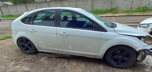 Imagem 2 de 16 de Sucata Ford Focus 2011 Para Vendas De Peças