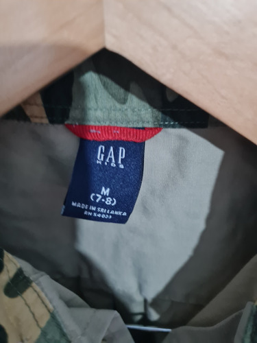 Camisa Gap Niño Talle 7/8 Explorador (Usado)