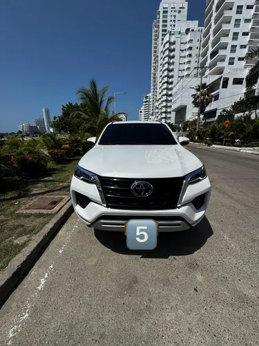 Toyota Fortuner 2.4 Street At 7As