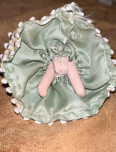Muñeca De Porcelana, Antigua, Vestimenta Con Detalles Únicos (Usado)