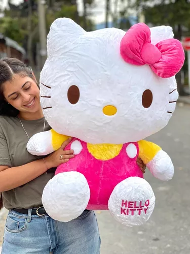 Peluche Hello Kitty géante 70 cm la fée