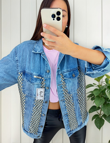 Campera De Jean Con Tachas Oversize Larga Customizada Dama
