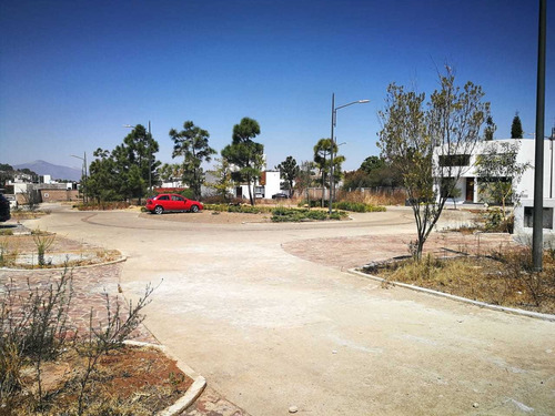 Imagen 6 de 9 de Terreno Amplio En Altozano Morelia