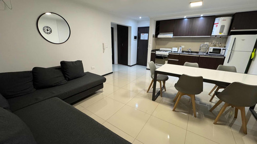 Departamento En Venta En Miralejos 9 En Calle Pellegrini