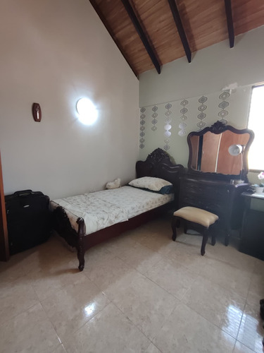 Townhouse En Venta En Naguanagua, Tazajal, Resd Monte Alegre I . 140mts,3hab,planta Electrica 100% Y Mas.. Ag / Yafa