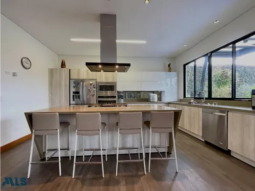 Casa En Venta, Alto De Las Palmas. Bellaterra.(mls#249400)