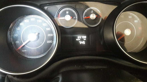 Fiat Punto 2013 1.4 Attractive Flex 5p