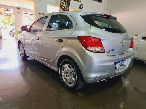 Imagem 5 de 9 de Chevrolet Onix 1.0 Mpfi Joy 8v Flex 4p Manual