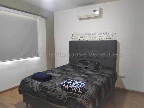 Imagen 15 de 17 de Apartamento En Alquiler Los Palos Grandes 23-18141 Lr
