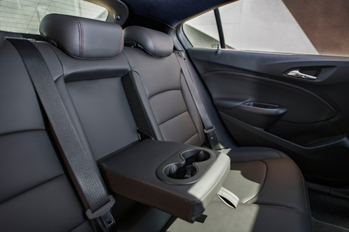 Imagen 12 de 25 de Chevrolet Cruze 5 Puertas Rs 1.4n Turbo Automático 2023 Ep