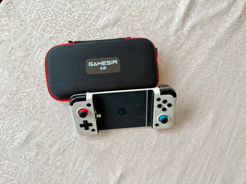 Gamesir X2 Branco - Padrão Iphone Branco (Usado)