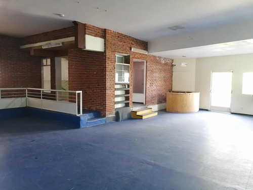 Terreno Comercial En Venta (con Construcción). Frente Al Tren Ligero Goitia, Xochimilaco.