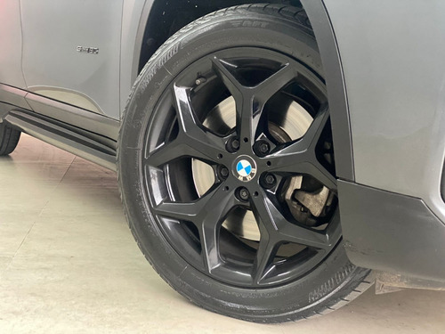 Imagem 3 de 15 de Bmw X1 2.0 Sdrive20i X-line Activeflex 2017 Teto Solar