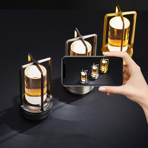 Una Lámpara De Mesa De Estilo Moderno, Pequeña Luz Nocturna,