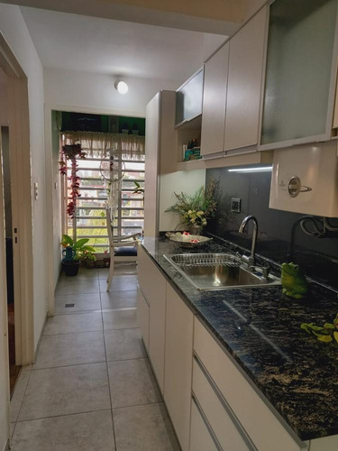 Imagen 6 de 12 de Departamento Reciclado 2 Dormitorios - En Venta - Zona Centrica