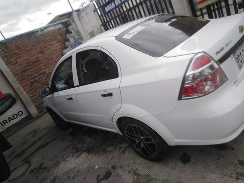 Vendo Lindo Carro Bien Conservado Cero Choques A Prueba..