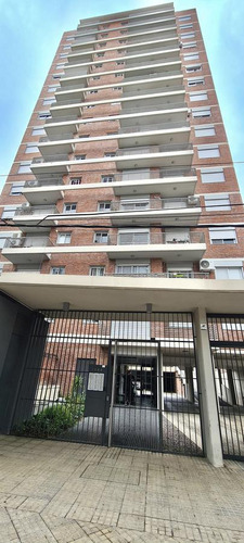Venta Departamento Dos Dormitorios Con Balcón Calidad Bauen En Barrio Echesortu