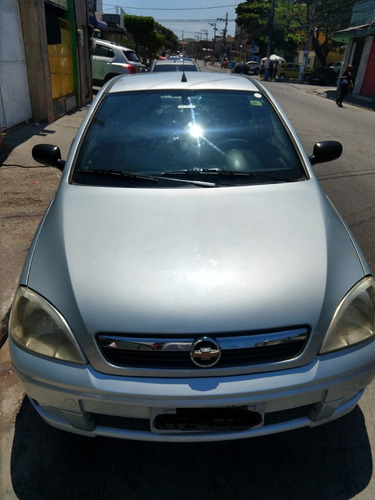 Imagem 3 de 12 de Chevrolet Corsa 1.0 Maxx Flex Power 5p