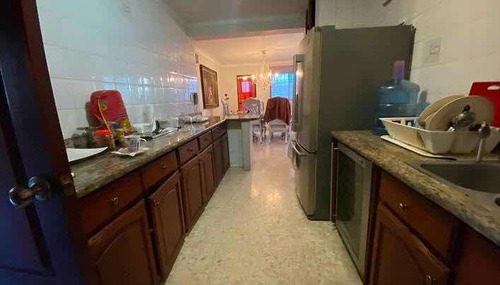 Vendo Apartamento De 3 Habitaciones En Las Praderas