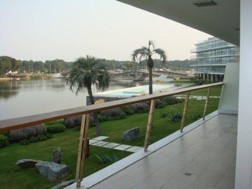 Apartamento En Alquiler Por Temporada De 3 Dormitorios En La Barra