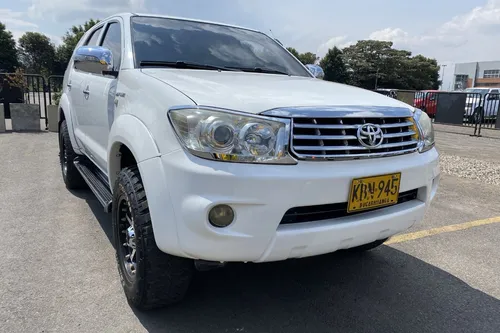 Toyota Fortuner 2.7l 4x2