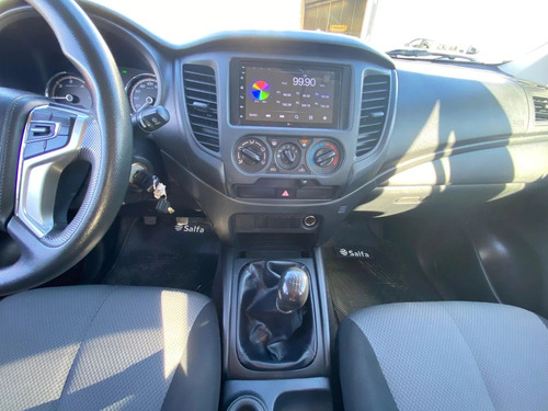 Mitsubishi L200 L200 Katana D/C 2.4 TD MT CR