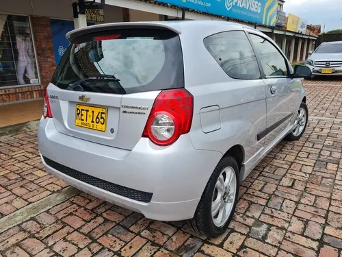 Chevrolet Aveo Emotion 1.6cc Mt Aa 4x2