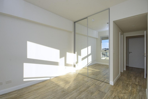 Imagen 22 de 30 de Excelente 4 Ambientes. Vistal Al Rio. Full Amenities.