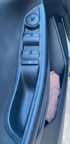 Imagen 6 de 8 de Impecable Ford Focus Iii S 1.6l Año 2014 Con Solo 102.000 Km