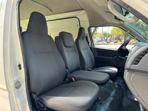 Toyota Hiace Panel Super Larga