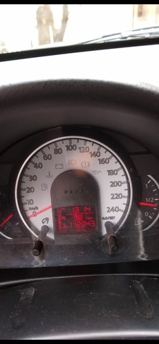 Imagen 8 de 10 de Volkswagen Suran 2010 1.6 Comfortline 101cv 11a