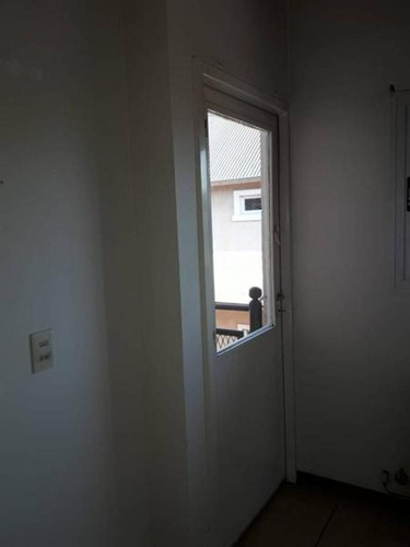 Imagen 12 de 22 de En Venta Departamento 2 Ambientes En Planta Alta. Maipu 831