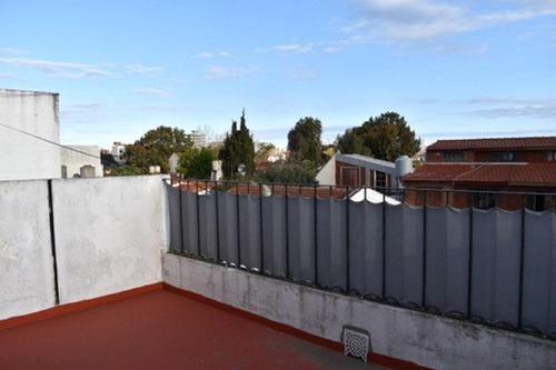 Imagen 11 de 12 de Comodo Duplex Independiente Al Frente