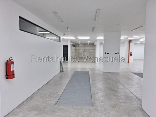 Local Comercial A Estrenar, Posibilidad De Taller Mecanico O Consecionario___ Rahml ___ 25-23608
