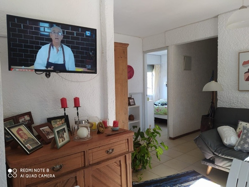 Imagen 12 de 19 de Apartamento En Excelente Ubicación, A Dos Cuadras De La Mansa Y Tres De La Brava. Vacaciones A Pasos Del Océano. En El Corazón De La Península. Muy Luminoso!