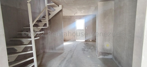 Imagen 13 de 30 de Casa En Venta En Terrazas De La Ensenada Barquisimeto Lara +++m.c * R-a-h N° +0-4-2-4- 5.5.6. 5.7. 5.9 *--**