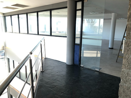 Imagen 22 de 29 de Alquiler Oficinas San Isidro